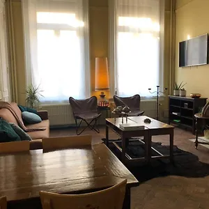  Hostel Boomerang